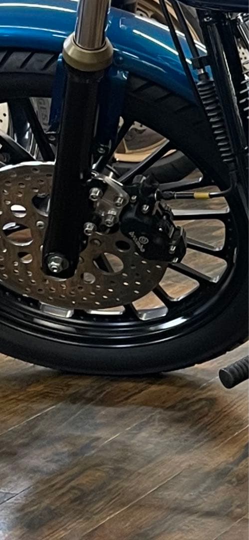 brembo ブラック フロントブレーキキャリパー