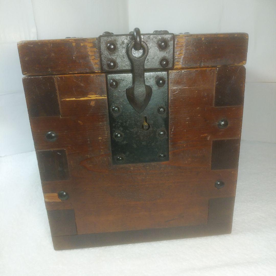木製金庫　鍵付　時代箪笥　古民具　銭函　銭箱　千両箱　愛媛　船箪笥　明治十九年