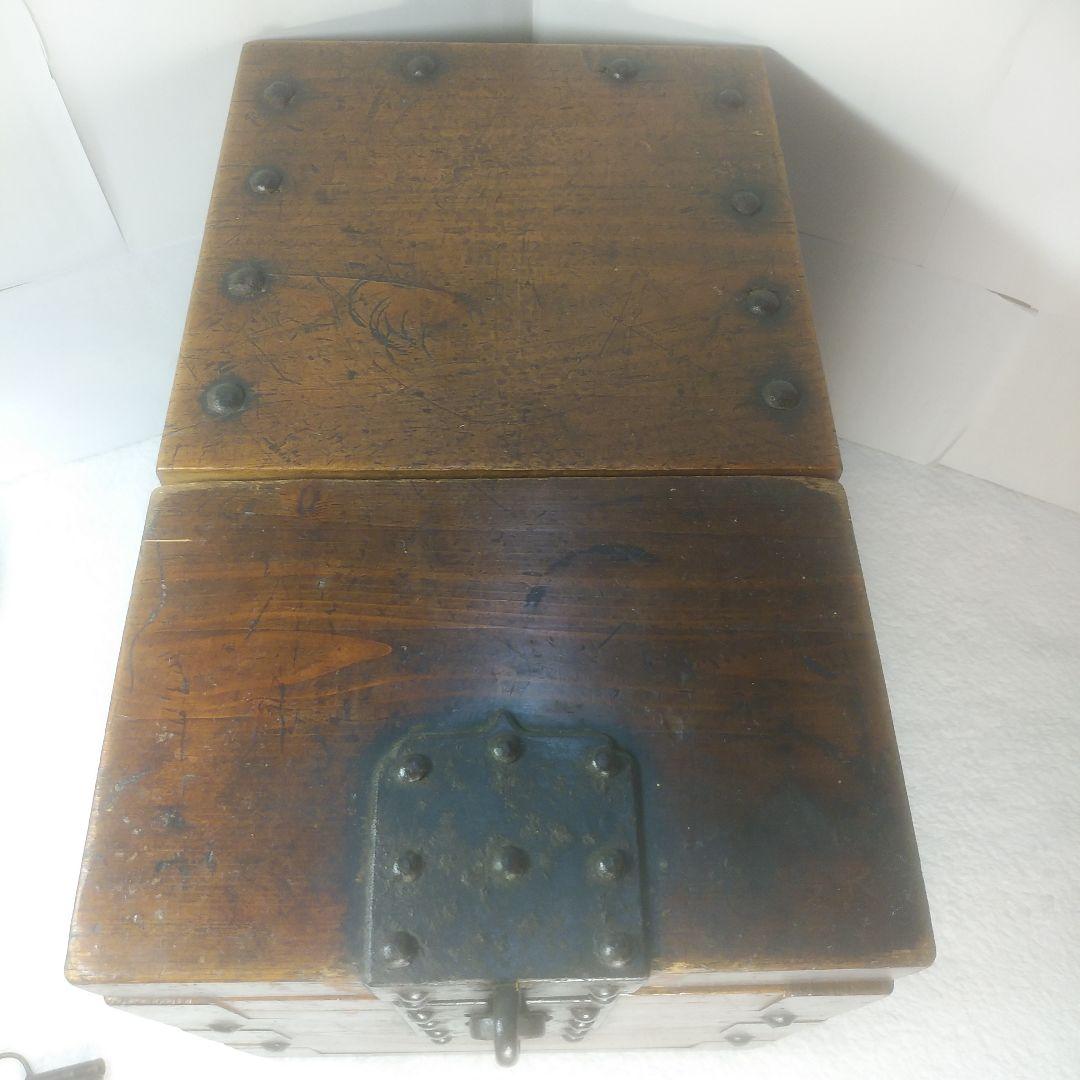 木製金庫　鍵付　時代箪笥　古民具　銭函　銭箱　千両箱　愛媛　船箪笥　明治十九年