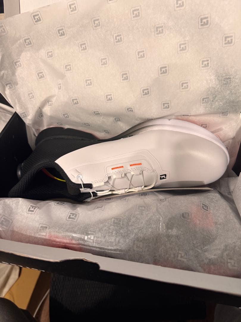 FJ Fuel ゴルフシューズ 9.5 WIDE ホワイト/ブラック/コーラル