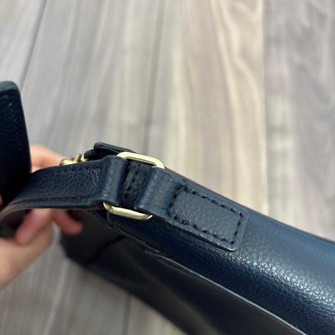 【美品】アニエスベー ショルダーバッグ ネイビー 紺 agnes b 牛革レザー