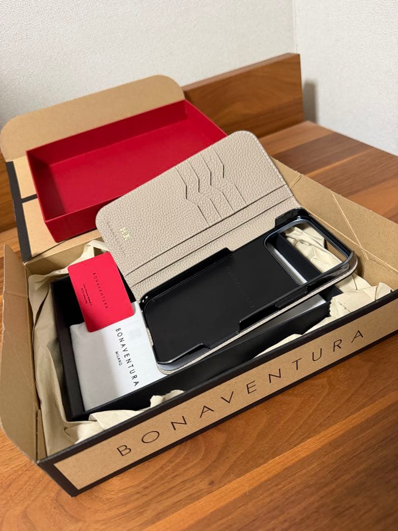 新品未使用 BONAVENTURA iPhone17proMAX用 エトープ