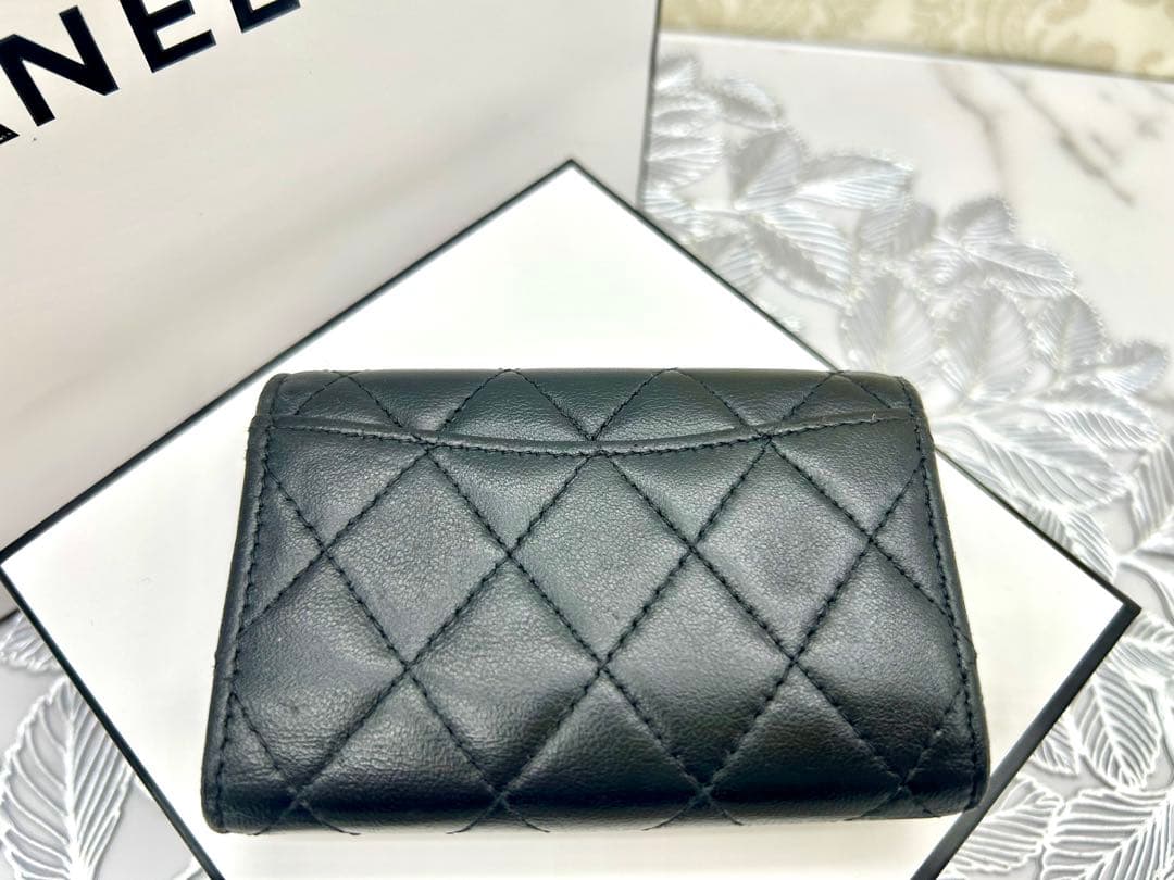 CHANEL シャネル マトラッセ ラムスキン 4連キーケース 黒　金田