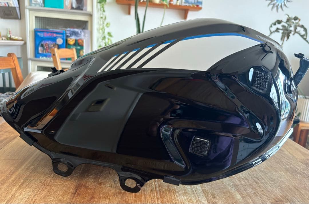 HONDA 400X 22年〜　純正タンク