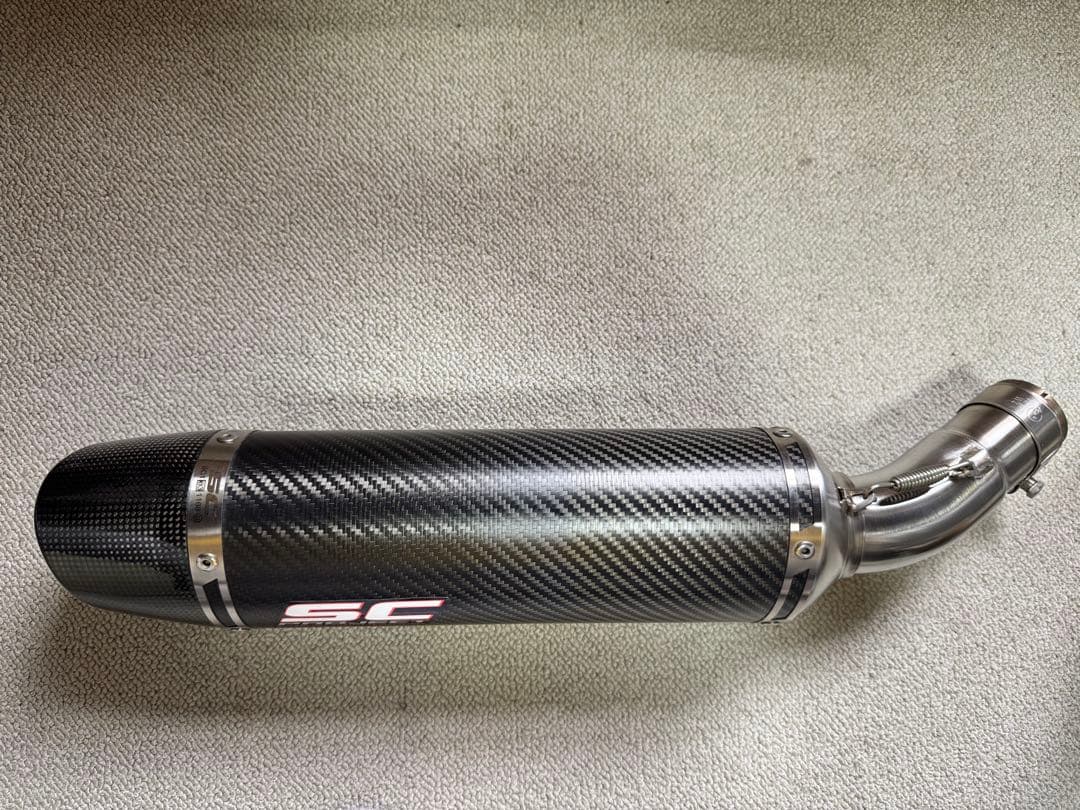 GSX-R750 SC PROJECT カーボンサイレンサー