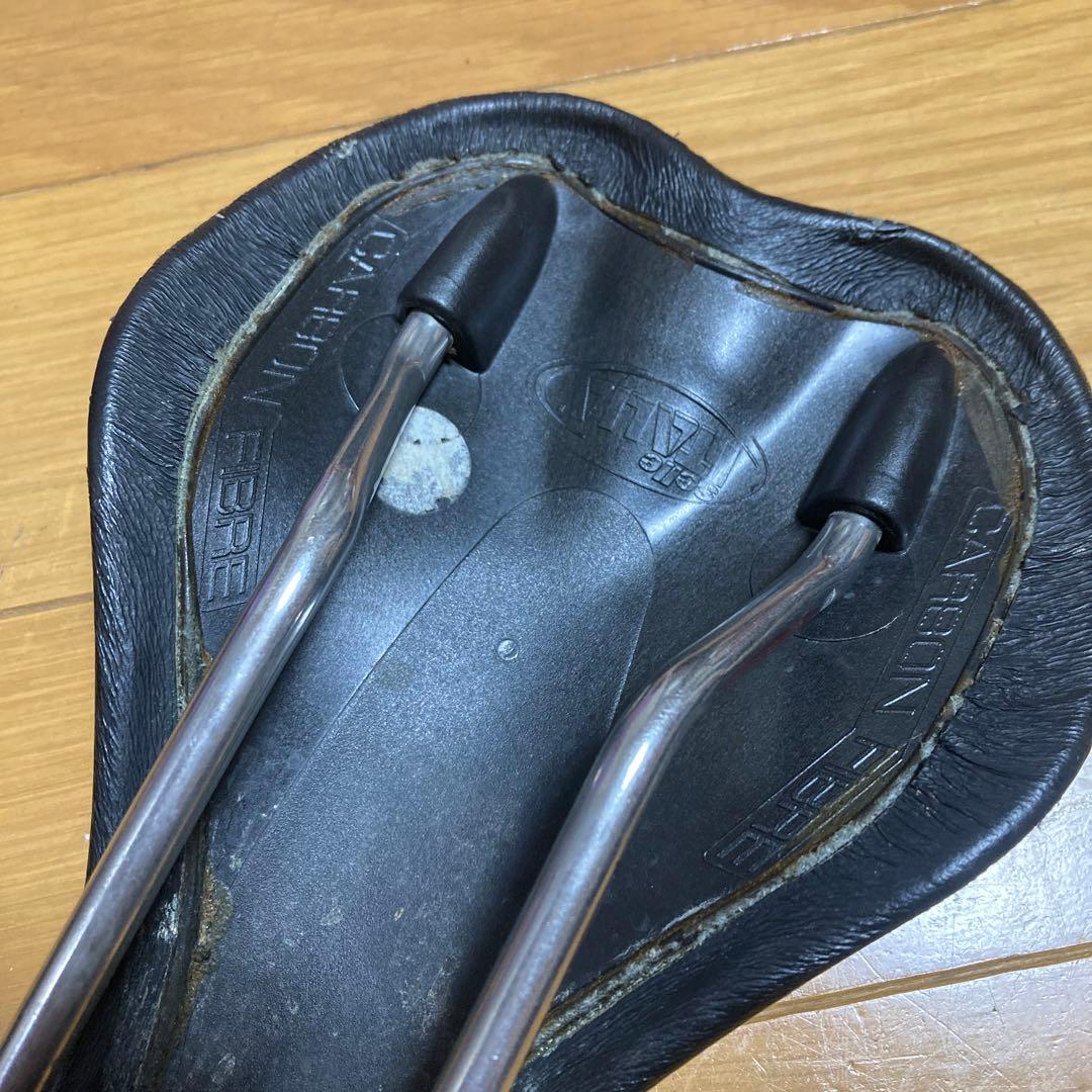 Selle Italia ブラックサドル レザー製　セライタリア　カーボンサドル