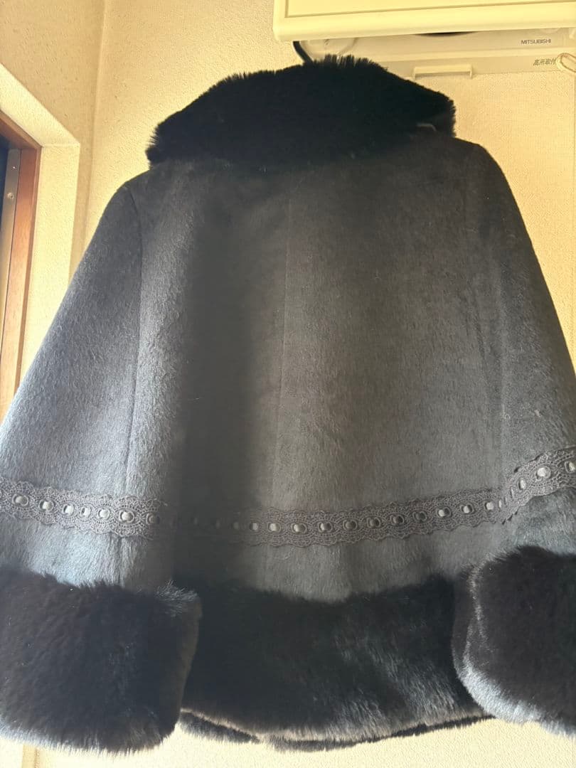 LIZ LISA シャギーツインリボンポンチョブラック