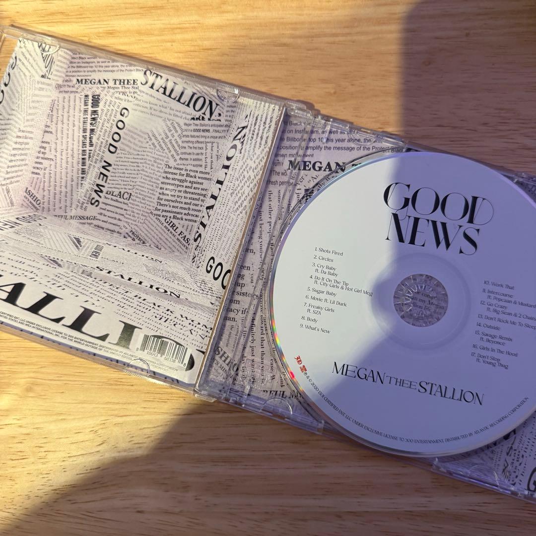 Megan Thee Stallion Good News 直筆サイン