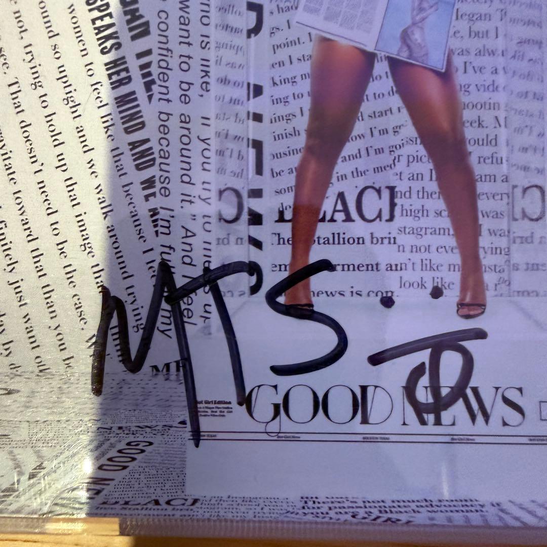 Megan Thee Stallion Good News 直筆サイン