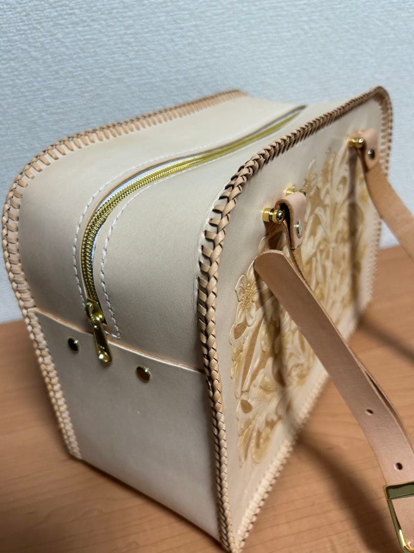 フルオーダー手彫りレザーバッグ