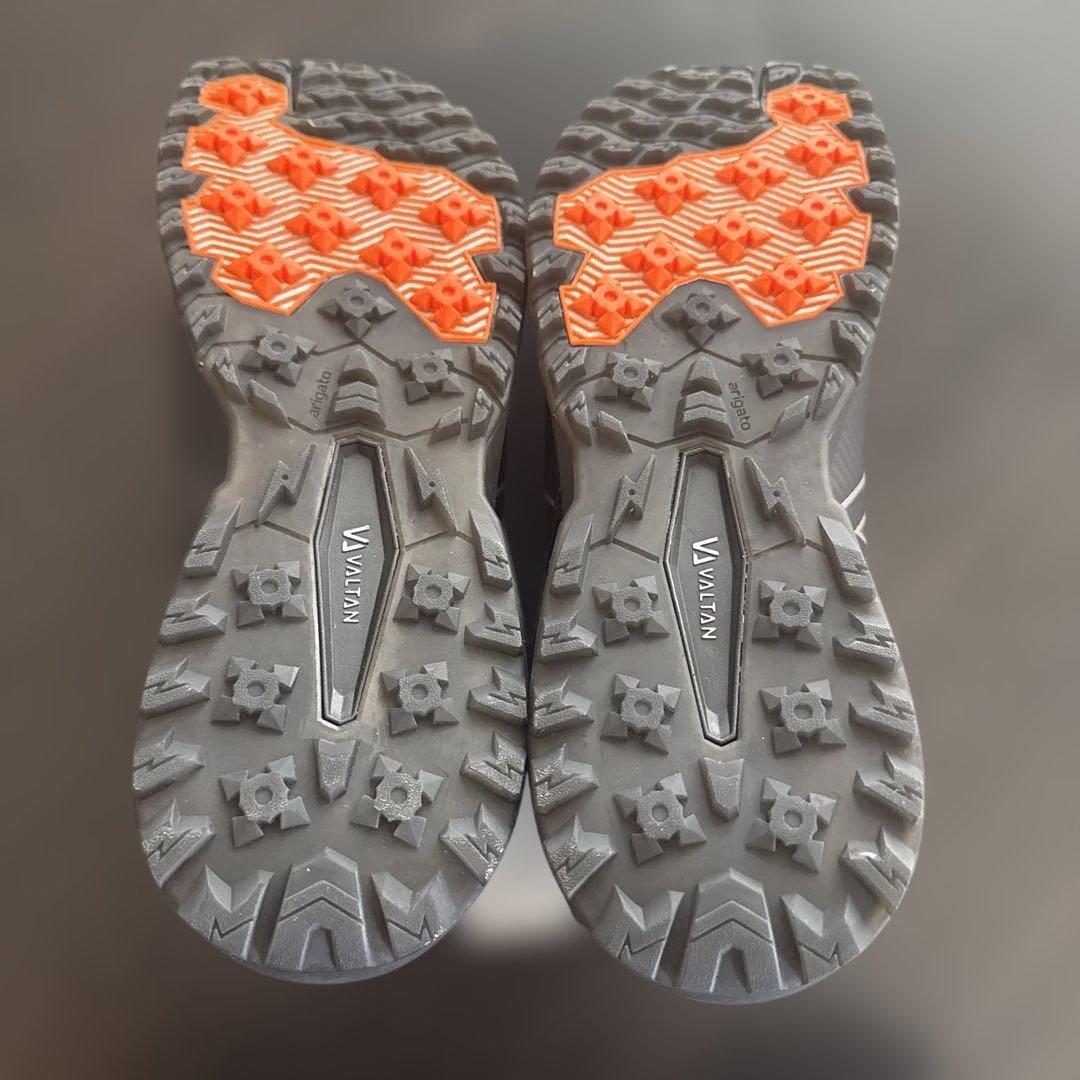 足袋ゴルフシューズ【VG34】ブラック×シルバー　28.5センチ