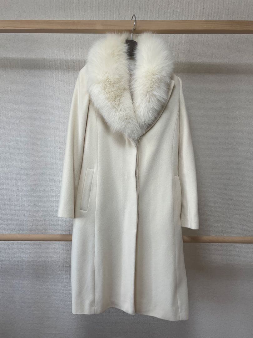 Pinky&Dianne ホワイトウールロングコート ファー襟付き