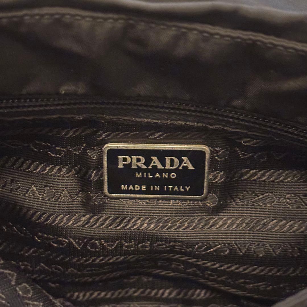 PRADA 黒 ショルダーバッグ 製品ナンバーカード付き
