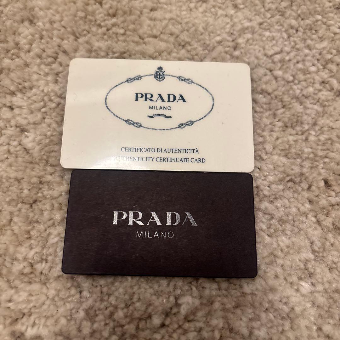 PRADA 黒 ショルダーバッグ 製品ナンバーカード付き