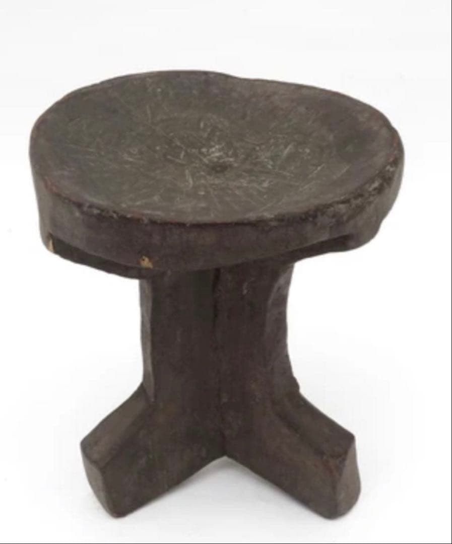 マ*ー様 <期間限定値下げ>アフリカンスツール　西アフリカ　少数民族　椅子