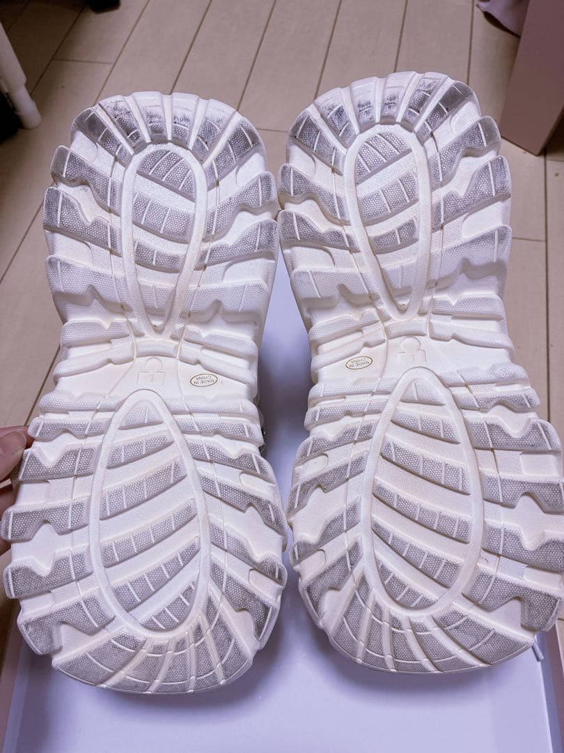 ミシェルマカロン ボリュームソールビジューベルトスニーカー Lサイズ