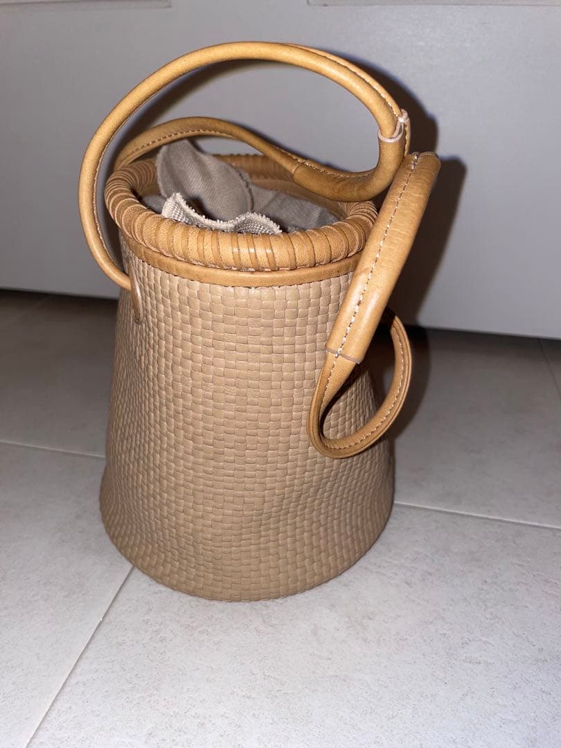 希少⭐︎FOXEY クォーター バスケット⭐︎ベージュカラー　48000円