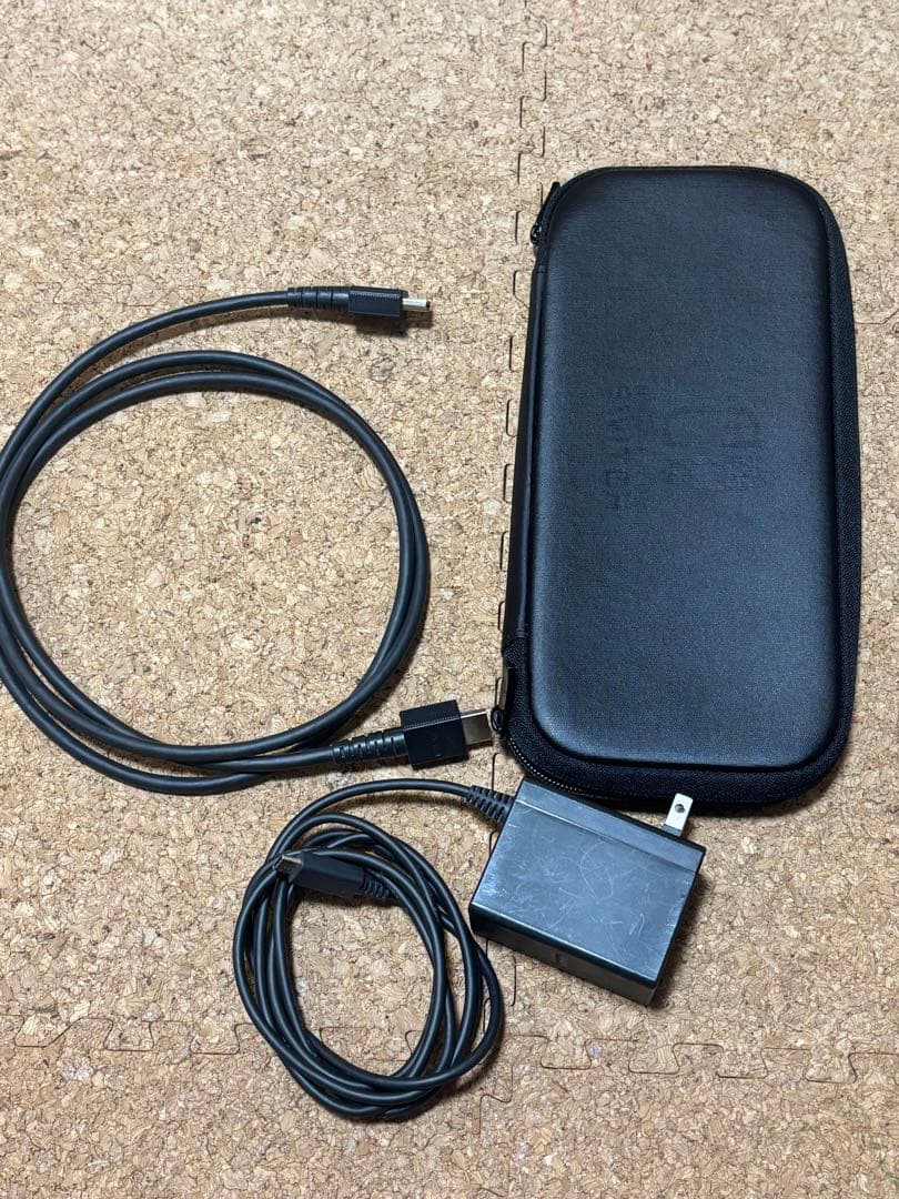 Nintendo Switch 本体 グレー/赤（ケース付き）