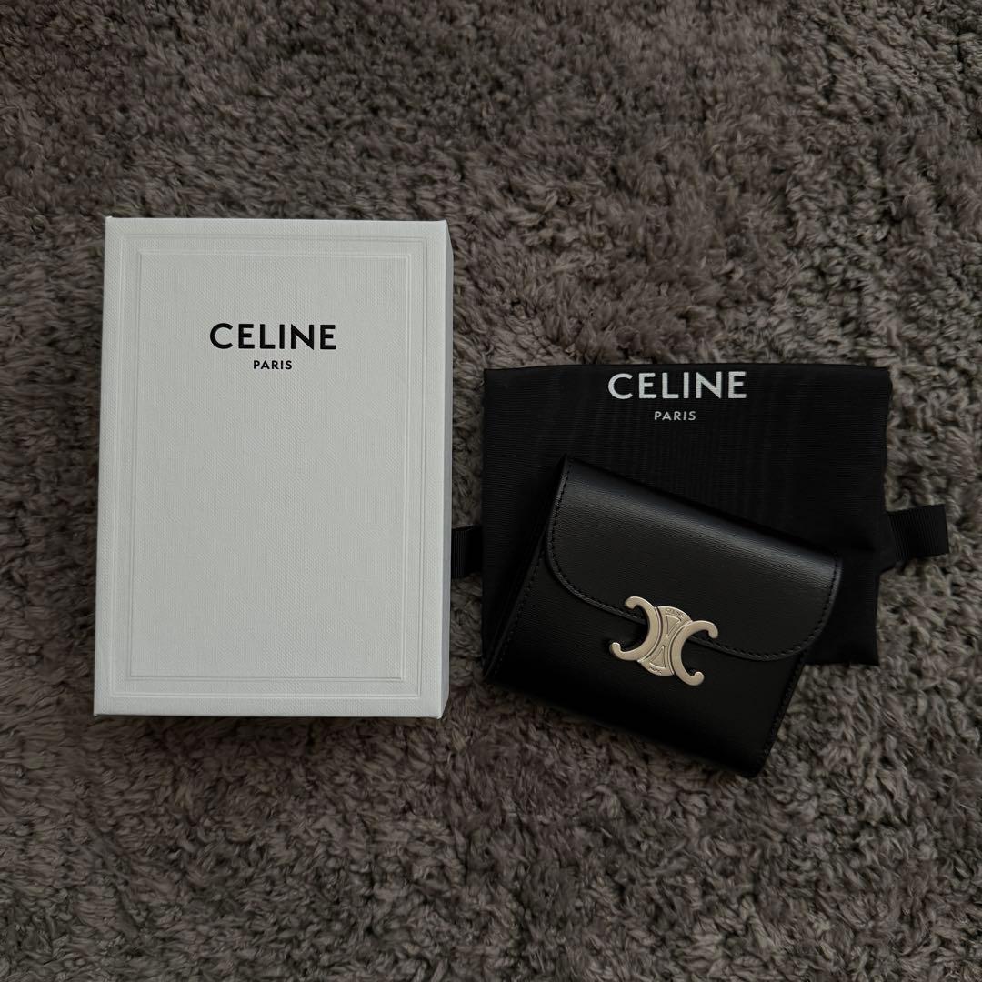 CELINEスモール フラップウォレット トリオンフ / シャイニーカーフスキン