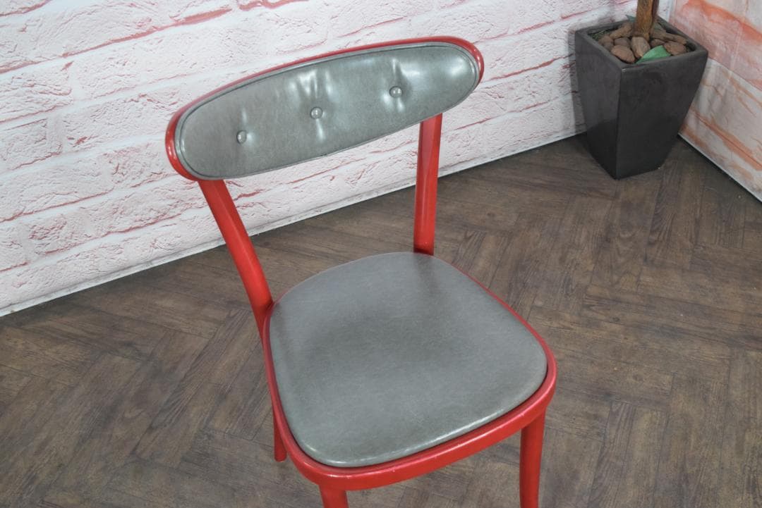 4点　TON/トン バナナチェア PVCクッション付き ダイニングチェア レッド