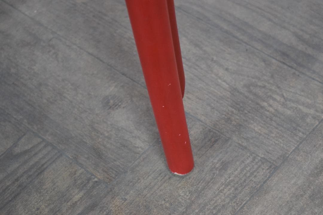 4点　TON/トン バナナチェア PVCクッション付き ダイニングチェア レッド