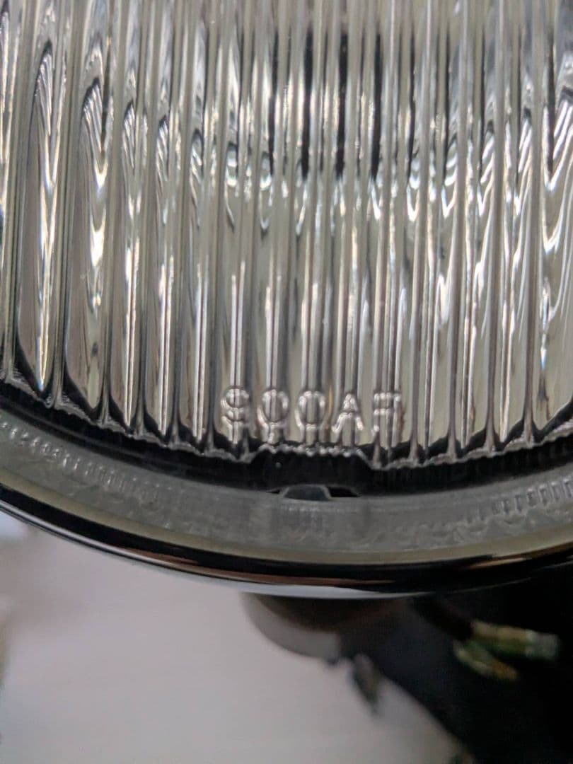 IPF　200Φ　フォグ　ランプ　クリアレンズ　ブラック　バイザー付き　 2個