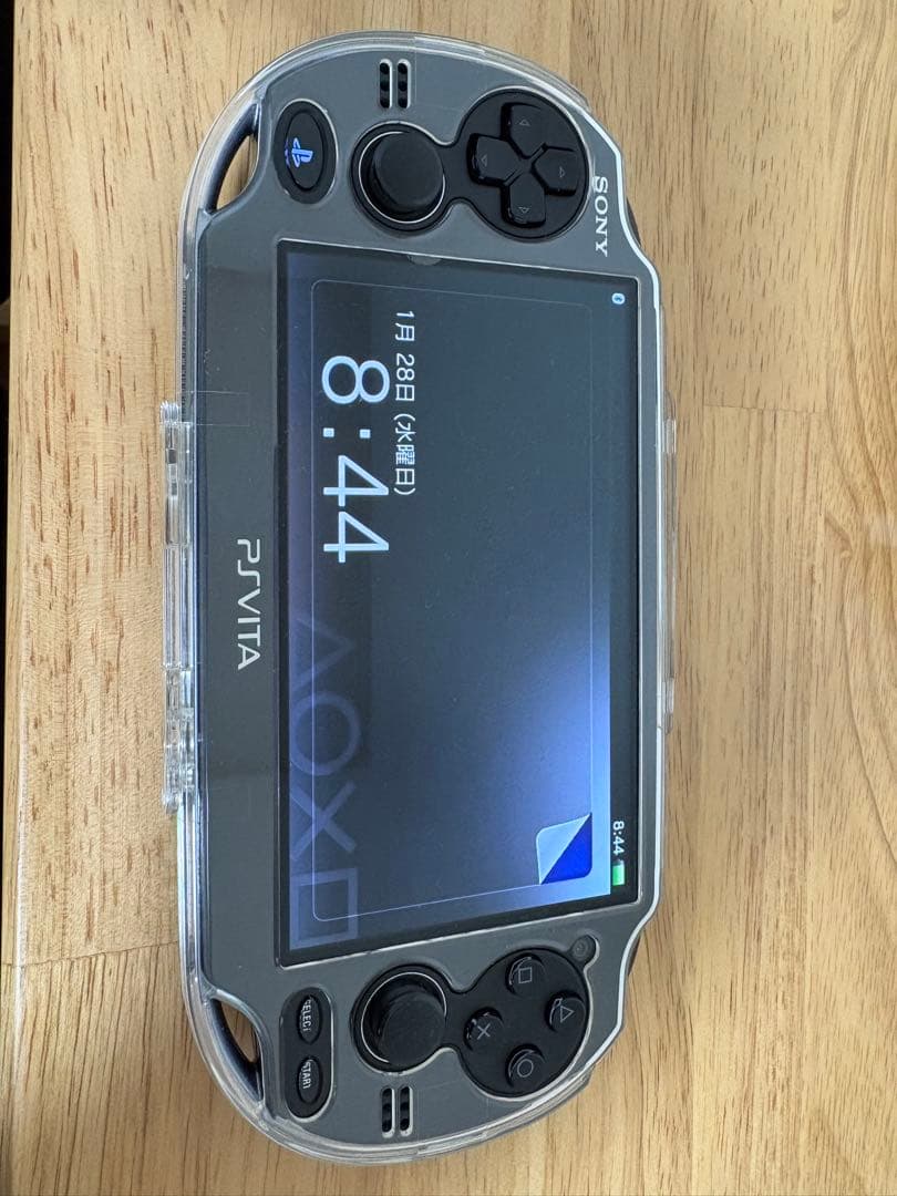 PSVITA PCH-1000 クリスタル・ブラック ケース　メモリーカード付き