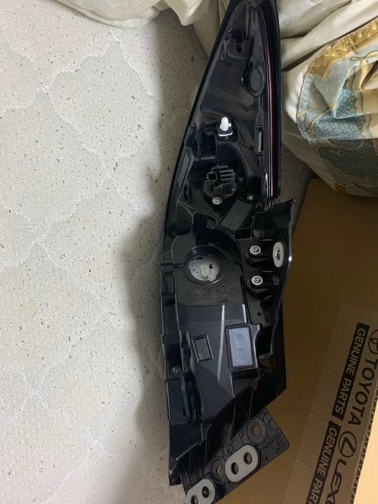 GR86/BRZ 純正テールレンズ RH ZN8 ZD8 ※値下げ