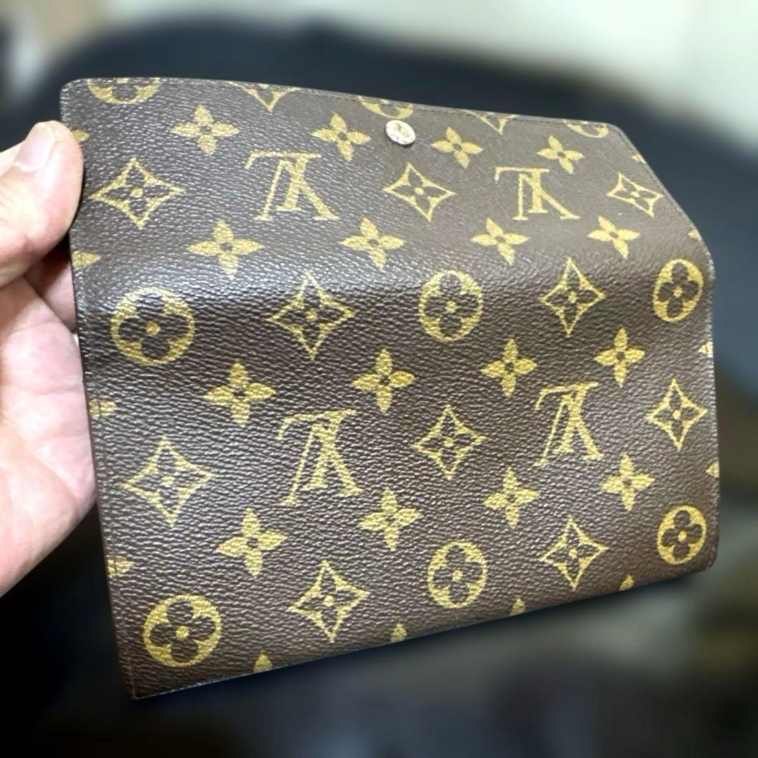 ②☆美品☆フラットタイプ♪サラ長財布