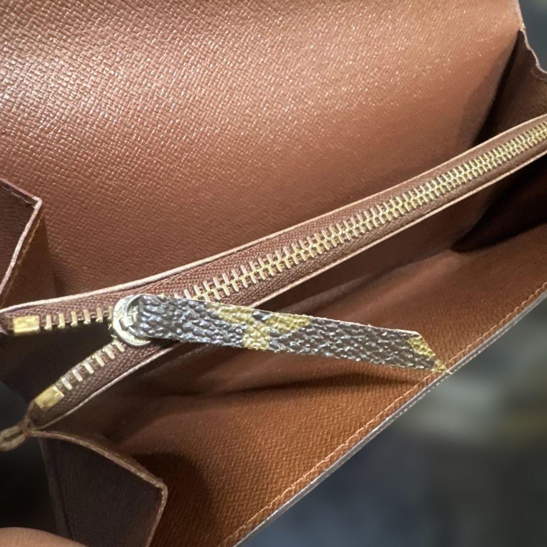 ②☆美品☆フラットタイプ♪サラ長財布