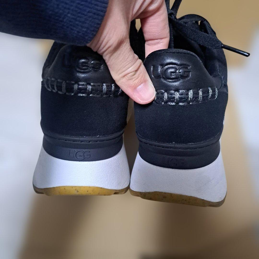 UGG　ブラック メッシュ 厚底スニーカー