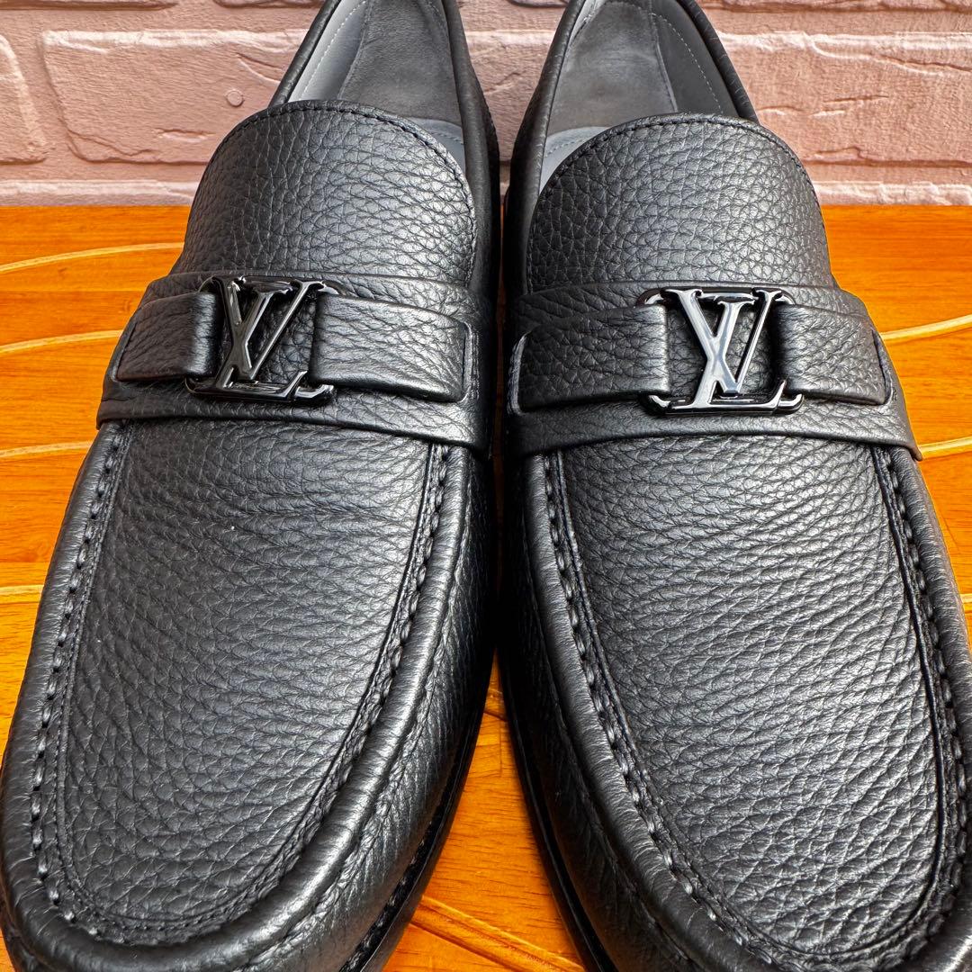 【極美品】ルイヴィトン 24年製 メジャーライン シボ革 レザーローファー