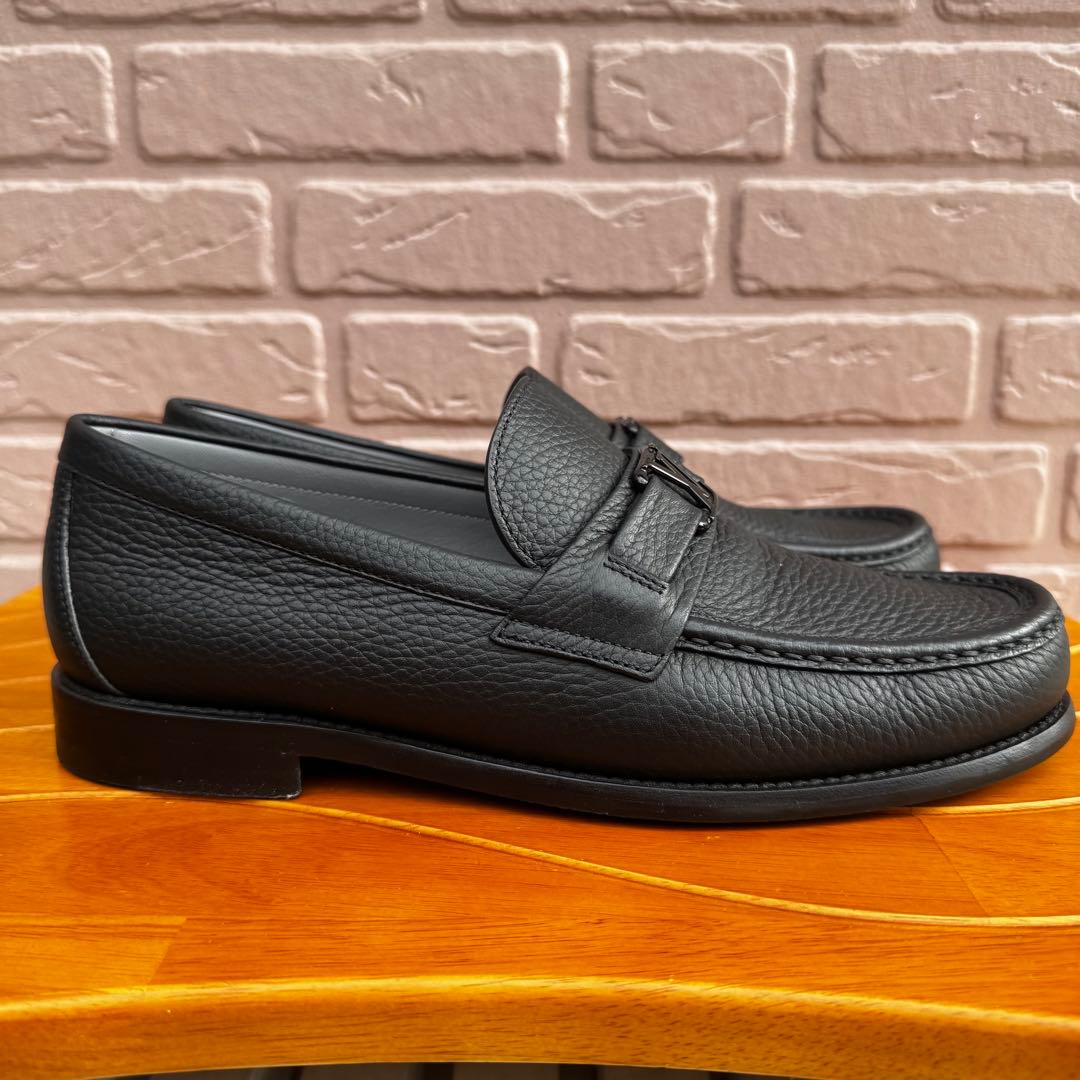 【極美品】ルイヴィトン 24年製 メジャーライン シボ革 レザーローファー