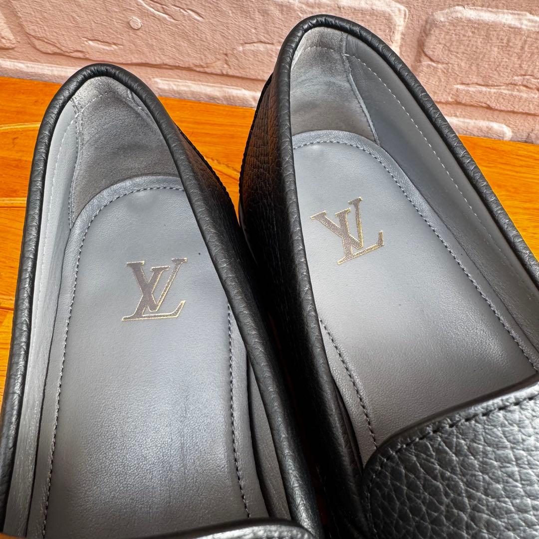 【極美品】ルイヴィトン 24年製 メジャーライン シボ革 レザーローファー