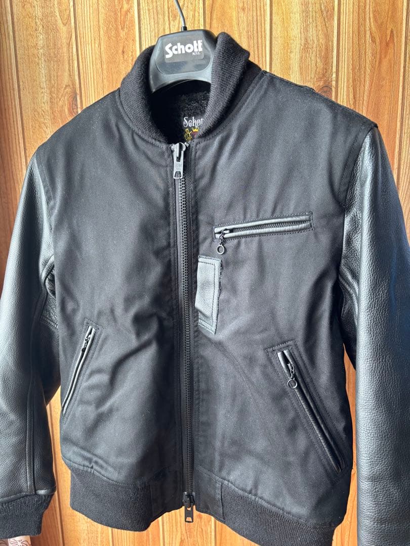 ⭐️極美品⭐️Schott レザー　スタジャン 裏ボア仕様　牛革　サイズM