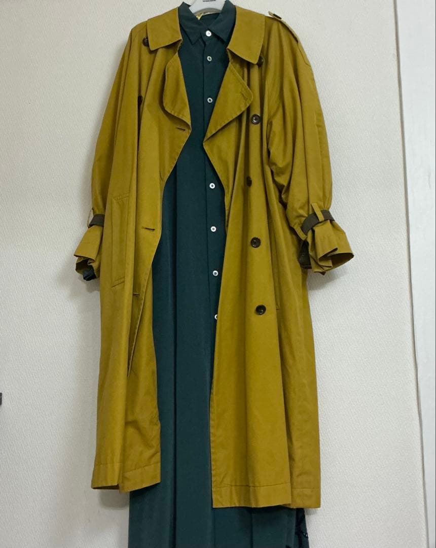 Yves Saint Laurent イエロー マスタード トレンチコート