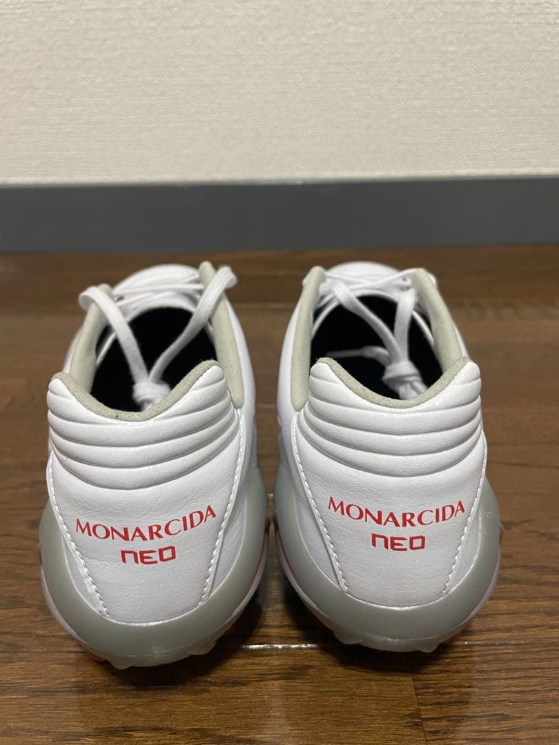 サッカースパイク モナルシーダNEO3 P1GA242260 28.0cm