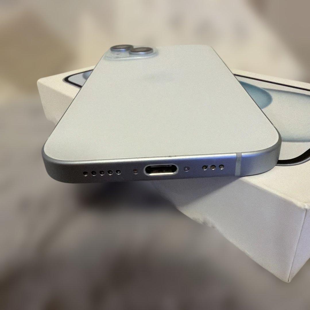 や*ー様 iPhone15 256GB【美品】ブルー
