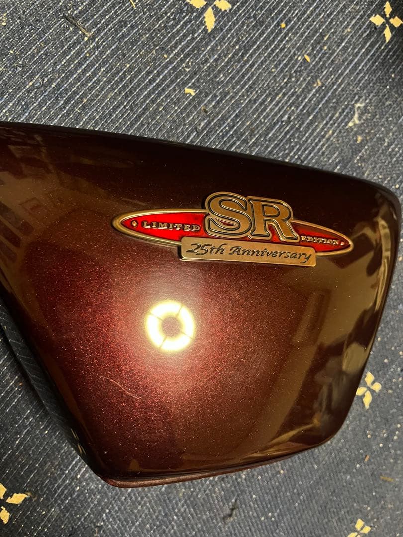 SR400 25th Anniversary タンク サイドカバー