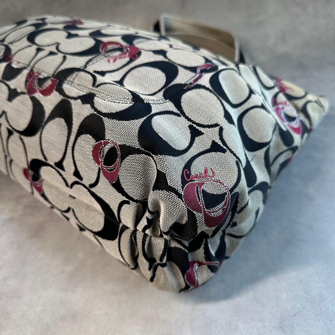 バッグ Y2K COACH Poppy Gram Signature Tote Bag