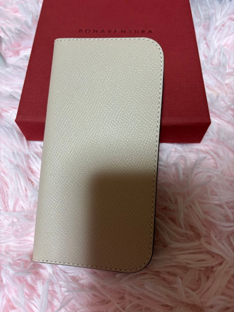 ボナベンチュラ　iPhone15 ダイアリーケースノブレッサレザー