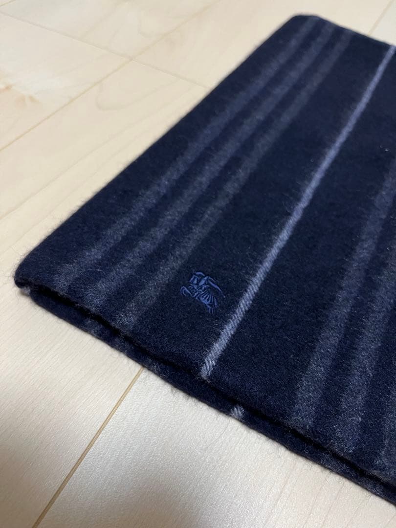 バーバリー　スヌード　ネックウォーマー　マフラー 濃紺　ネイビー系