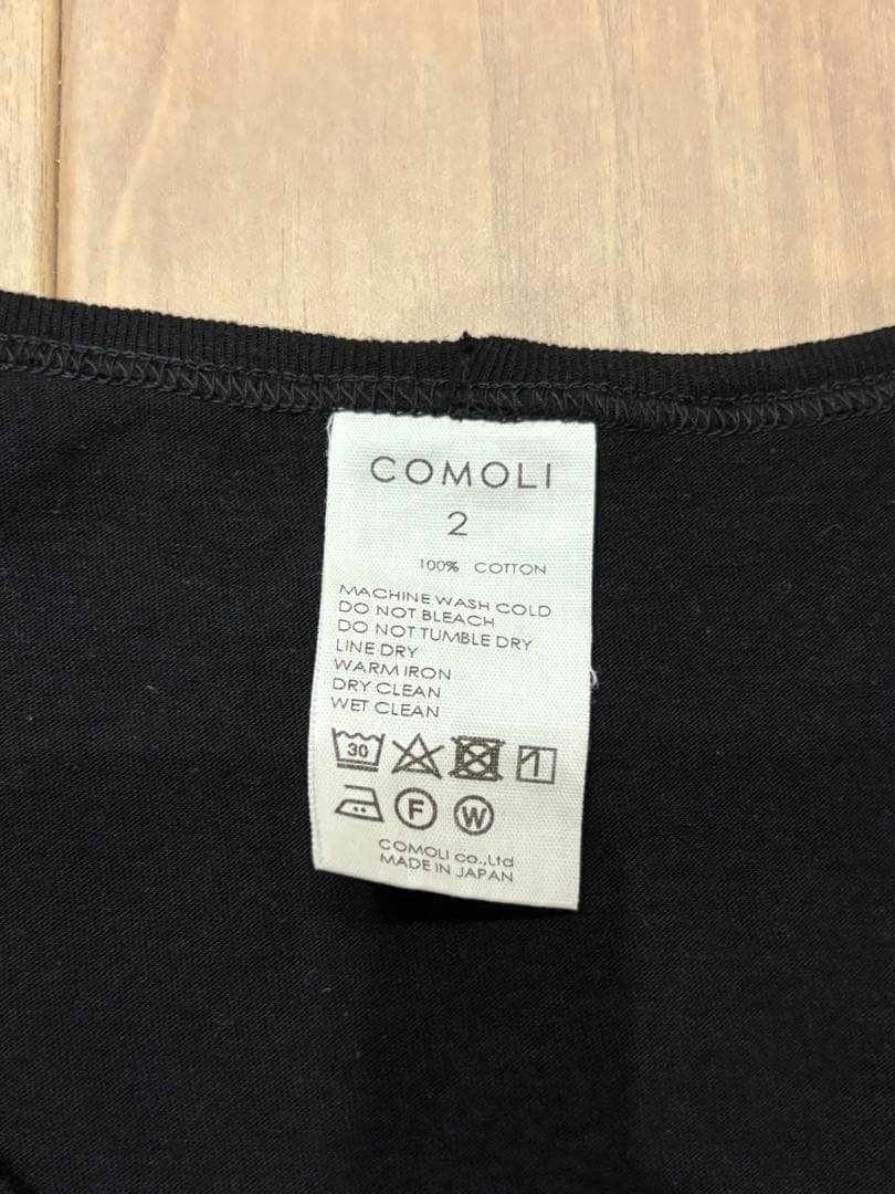 comoli コモリ　サープラス　タンクトップ