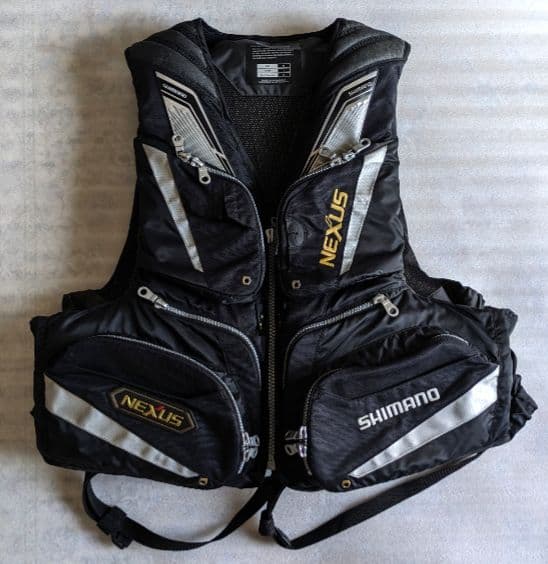 シマノ　vf-122m　ネクサス フローティングベストXT　XL