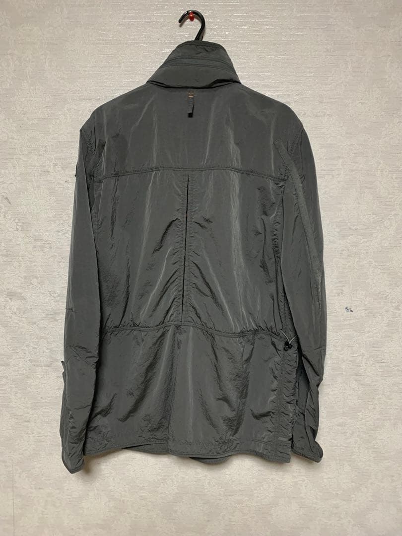 PARAJUMPERS(パラジャンパーズ)のウィンドブレーカーです。ＸＬサイズ