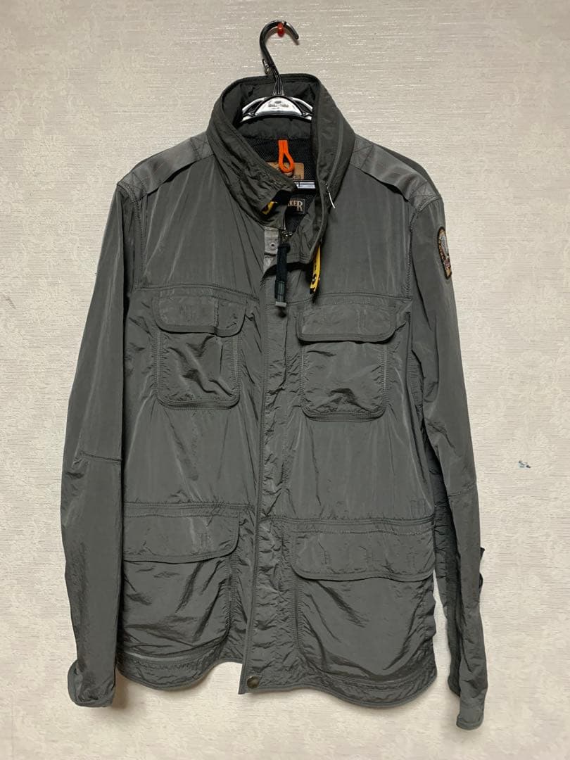 PARAJUMPERS(パラジャンパーズ)のウィンドブレーカーです。ＸＬサイズ