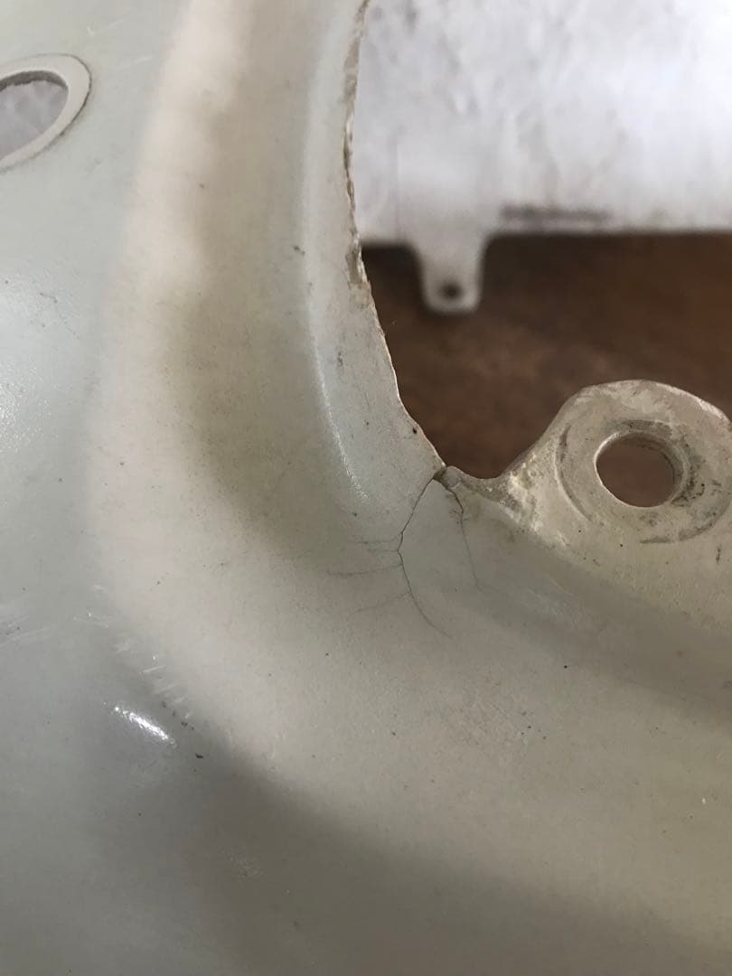 テール　カウル