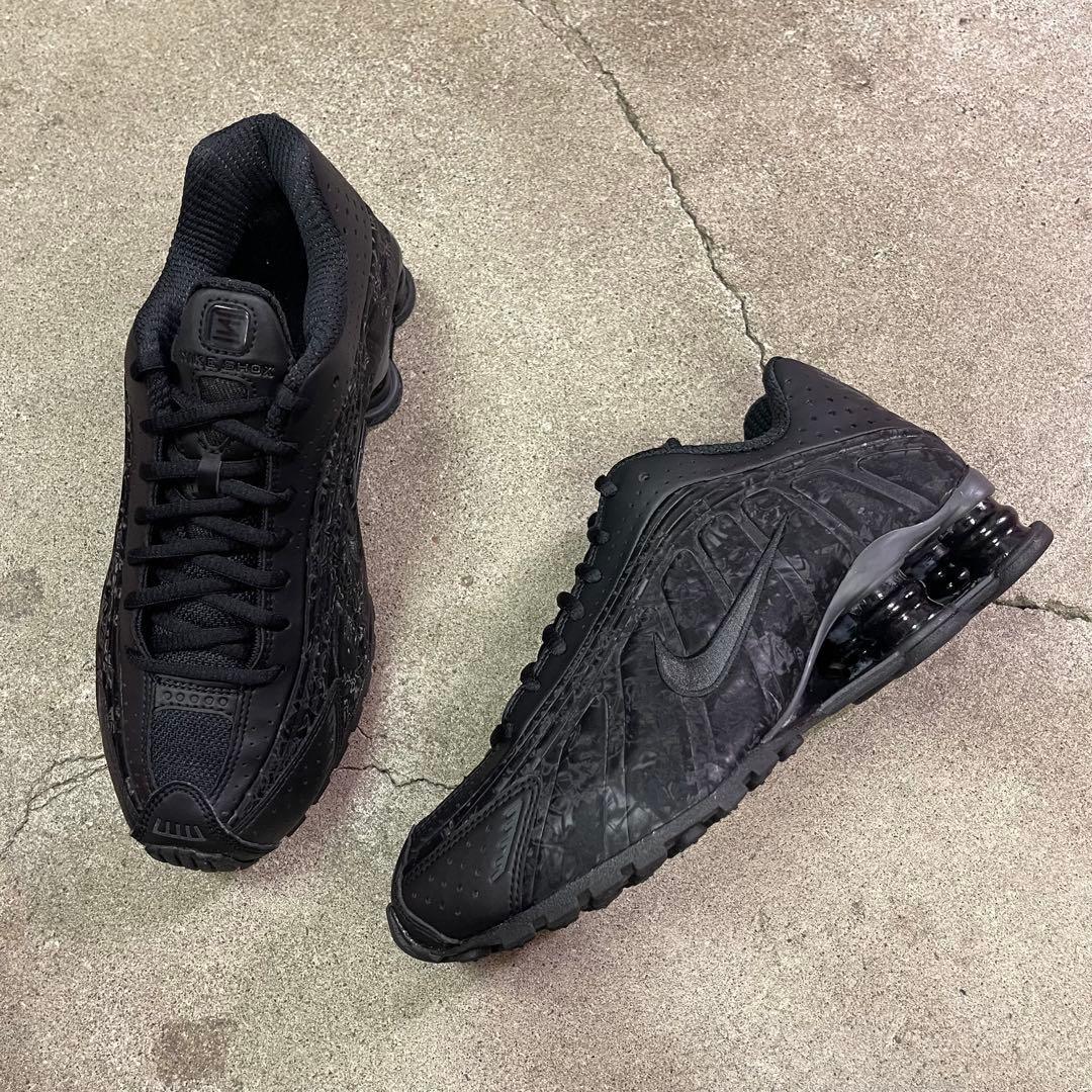 Nike Women's Shox R4 HV0934-002 23.5㎝