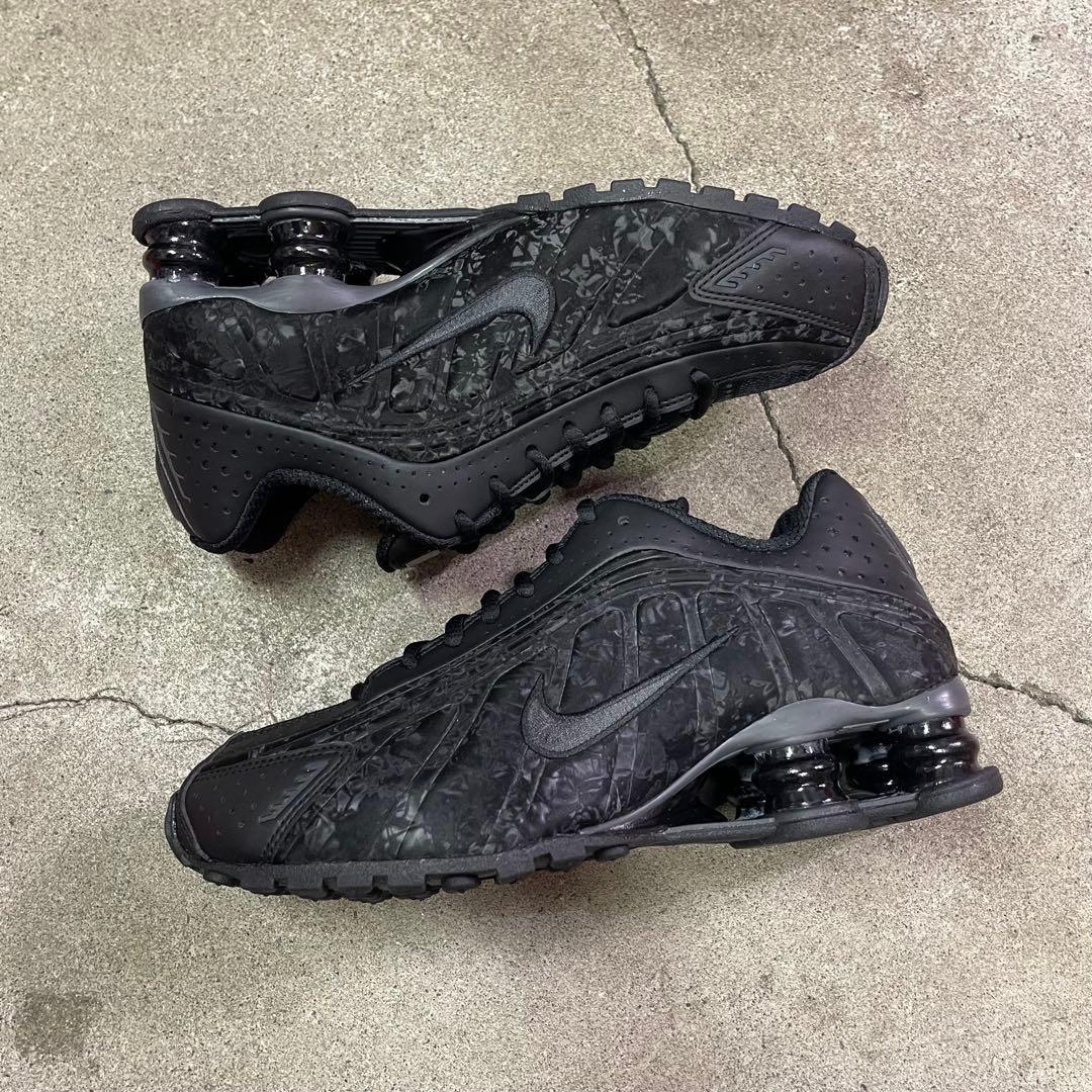 Nike Women's Shox R4 HV0934-002 23.5㎝