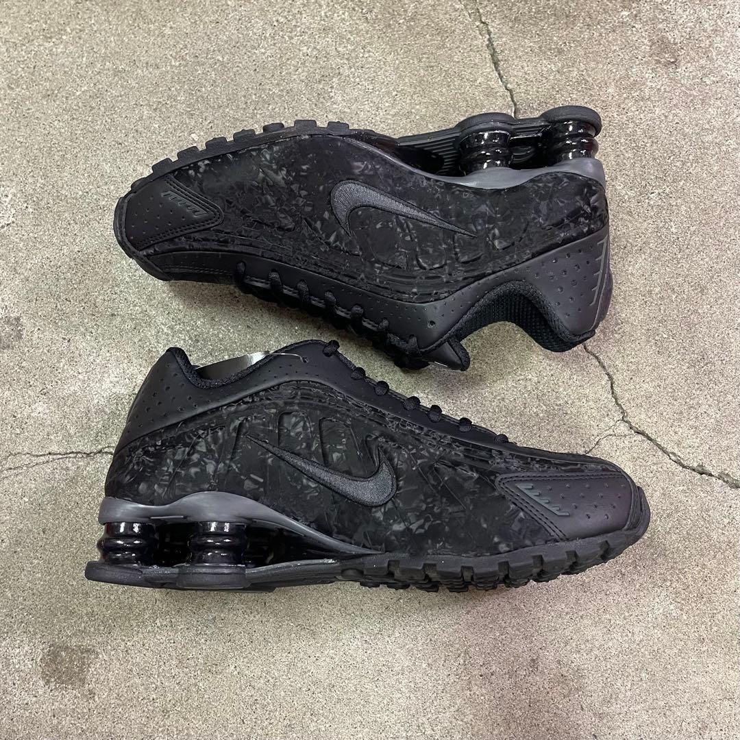 Nike Women's Shox R4 HV0934-002 23.5㎝